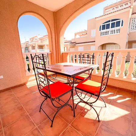 Casa Anna Patio Alicante