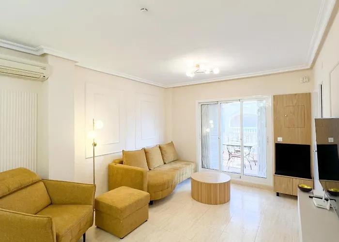 Casa Anna Patio * Аликанте